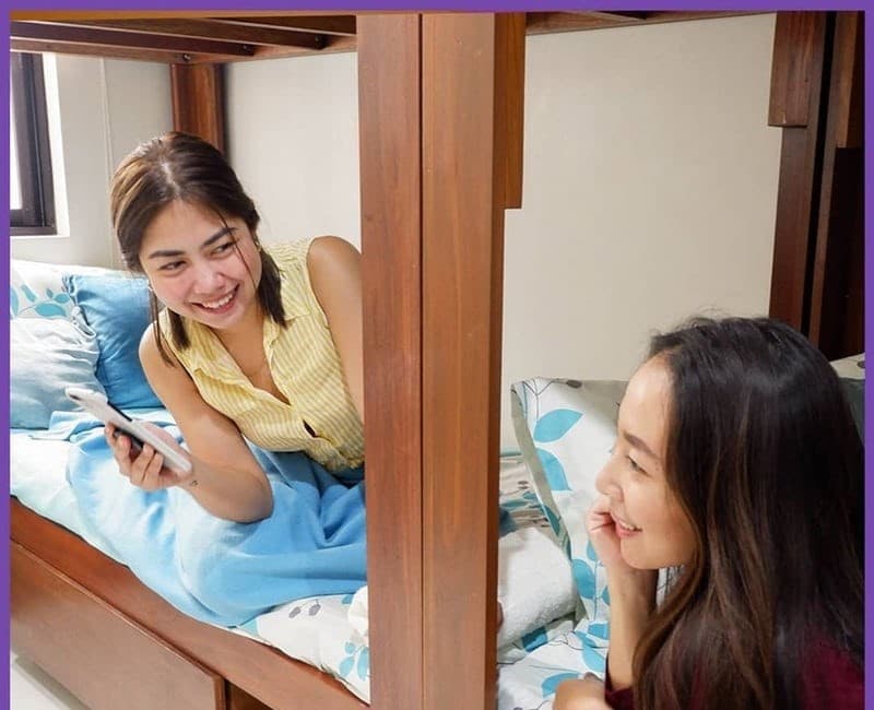 Amigo residents in dorm room